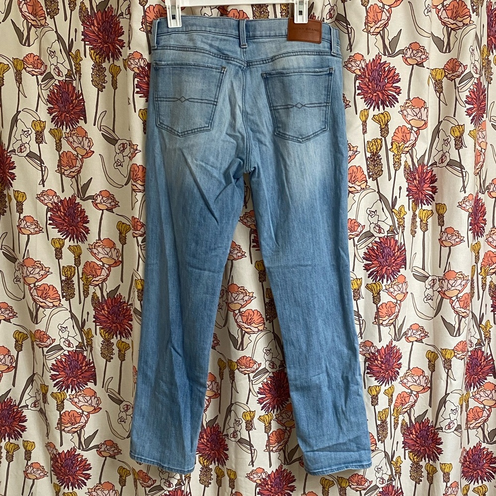 Lucky Brand Women’s Sweet Straight Jeans - Picture 4 of 4